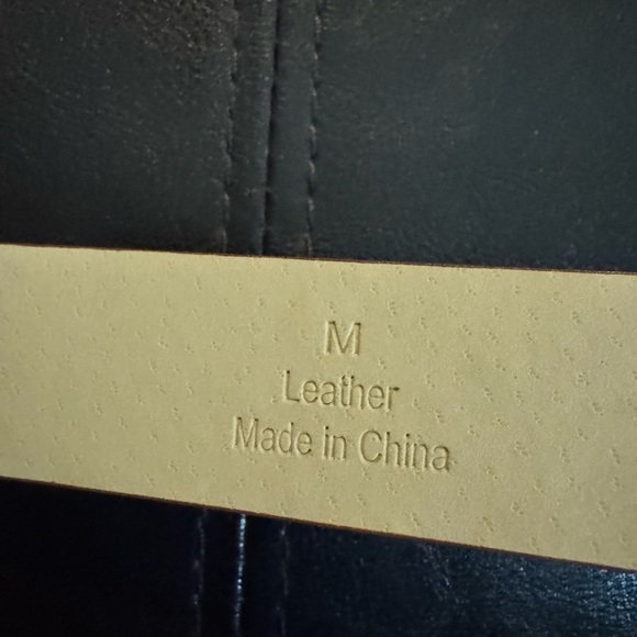 Stone Mountain Leather Embossed Belt Bag Sz Medium Ladies - Picture 10 of 10